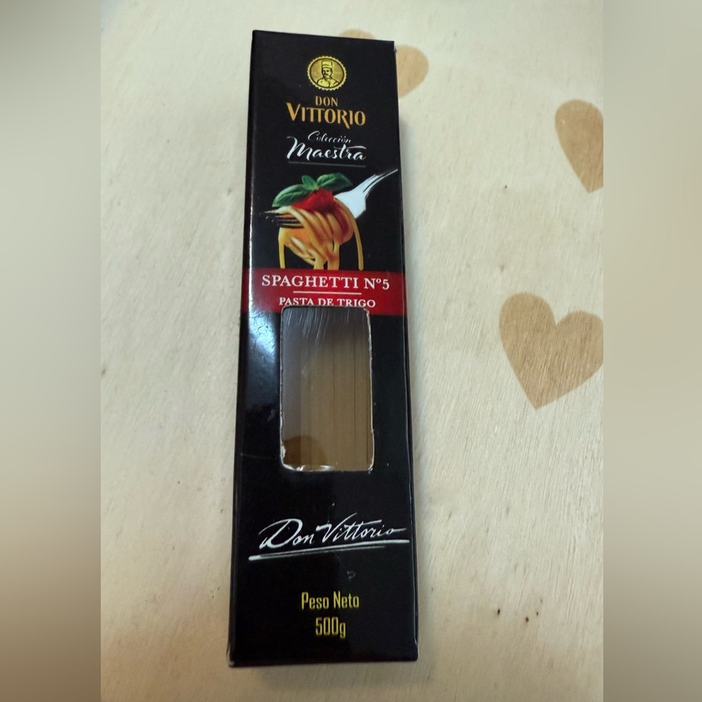 Peruvian Don Vittorio Spaghetti magnet